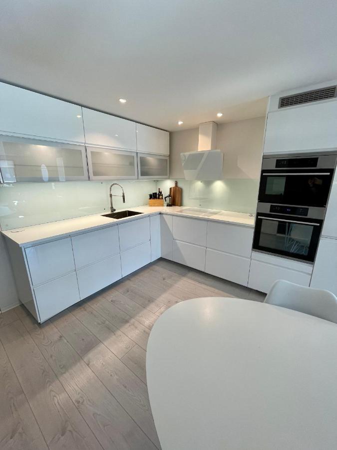 Luxury Apartement Close To City Centre With Free Parking Tromsø Exterior foto
